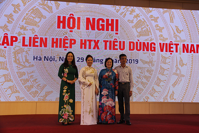 Hoi-dong-quan-tri-Lien-hiep-HT-3219-5393