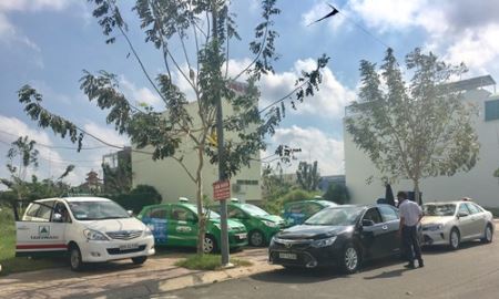Kinh doanh taxi ở Sa Đéc (Đồng Tháp): Cạnh tranh bằng chất lượng chứ không phải bằng “nắm đấm”!