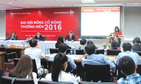 Ngân hàng lại lỡ hẹn “chào sàn”
