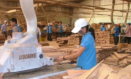 Xuất khẩu gỗ phá “điểm nghẽn” tăng trưởng