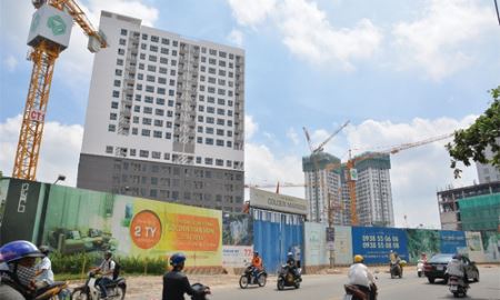 HoREA kiến nghị: Vừa thanh tra, vừa tiếp tục thi công