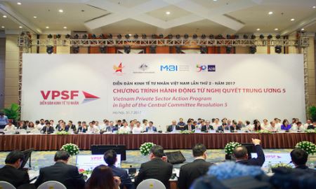 Chính phủ tháo nút dây để kinh tế tư nhân 