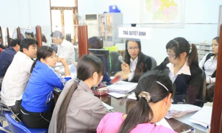 Tháo gỡ thủ tục kiện doanh nghiệp nợ BHXH