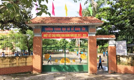 Trường học đâu phải nơi kinh doanh?!