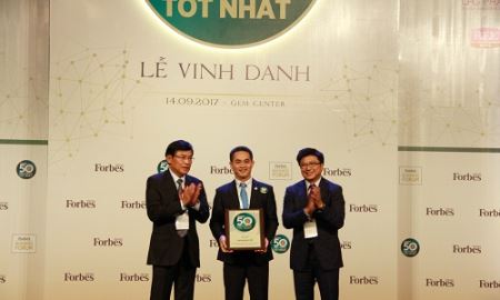Tập đoàn Bảo Việt dẫn đầu lĩnh vực bảo hiểm 5 năm liên tiếp trong Forbes 50