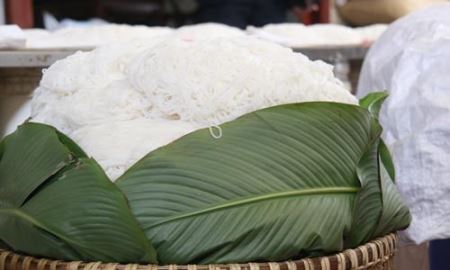 Giữ “sạch” bún Phú Đô!