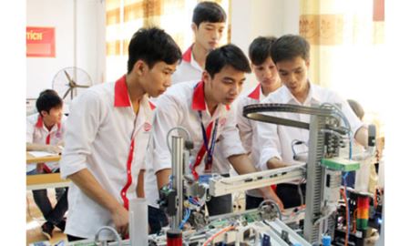 Đào tạo nhân lực 4.0: Trường học phải giống nhà máy