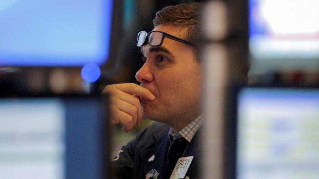 Sụt hơn 700 điểm, Dow Jones giảm mạnh nhất 6 tuần