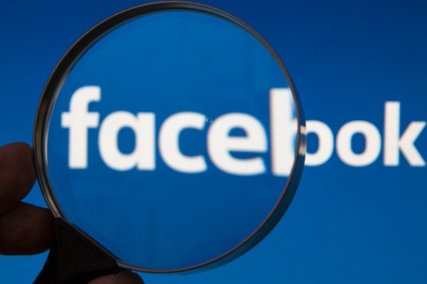 Mỹ điều tra vụ bê bối thông tin khách hàng, cổ phiếu Facebook tiếp tục rớt