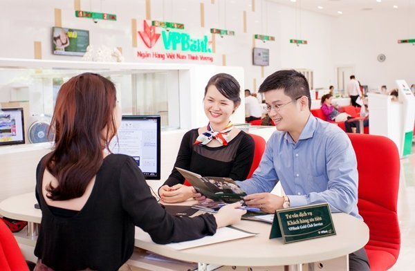 Ngân hàng giảm lãi suất tiền gửi