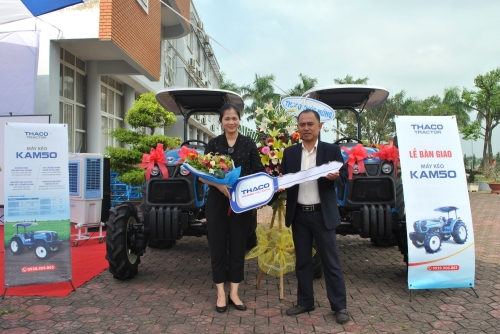 Thaco xuất xưởng máy kéo nông nghiệp