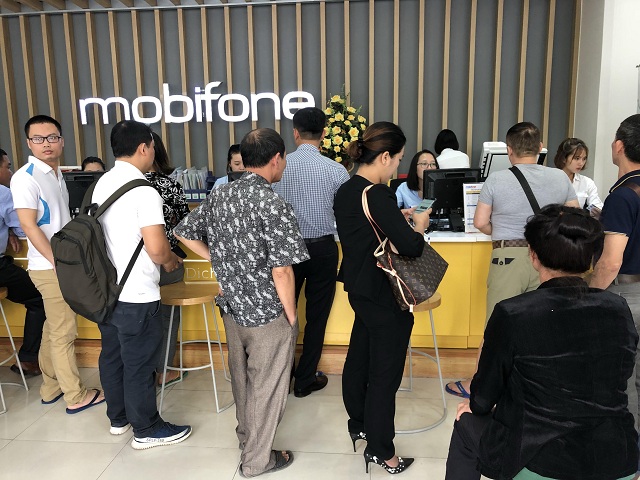 Gấp rút bổ sung thông tin cá nhân cho thuê bao di động