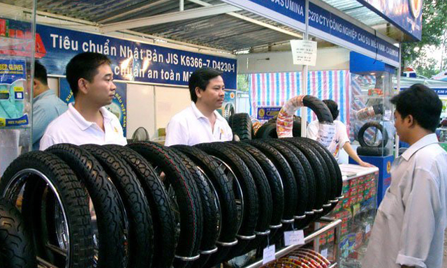 Ai đang thao túng thị trường săm lốp?