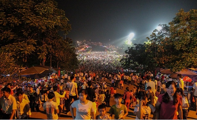den-hung-1875-1524630794.jpg