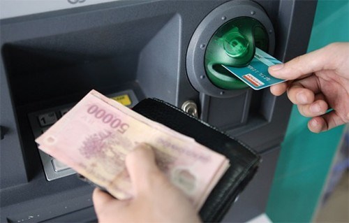 Dịp nghỉ lễ 30/4 và 1/5: Không để ATM hết tiền