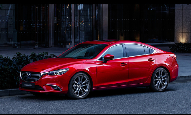 <p class="Normal">
<strong>Mazda6: chiếc sedan rất phong cách</strong></p><p class="Normal">Lần đầu tiên tại triển lãm Geneve, khách hàng có thể chiêm ngưỡng thế hệ mới của Mazda 6. Một chiếc xe rất phong cách, có dáng dấp một chiếc sedan với những đường cong và bằng những vật liệu cao cấp. Dưới nắp capot, vẫn chưa có nhiều thay đổi: động cơ 2,2 litres diesel công suất 175-184 mã lực hoặc 2,5 litres công suất 194 mã lực.</p><p class="Normal"><em> Photo: Mazda</em></p>