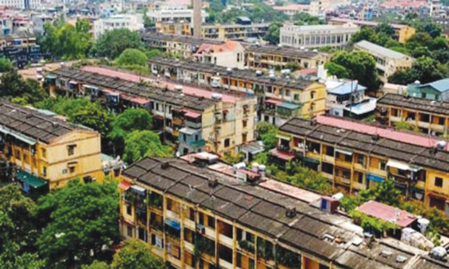 Cải tạo chung cư cũ: Nhà cũ nát, vẫn đòi đền bù cao