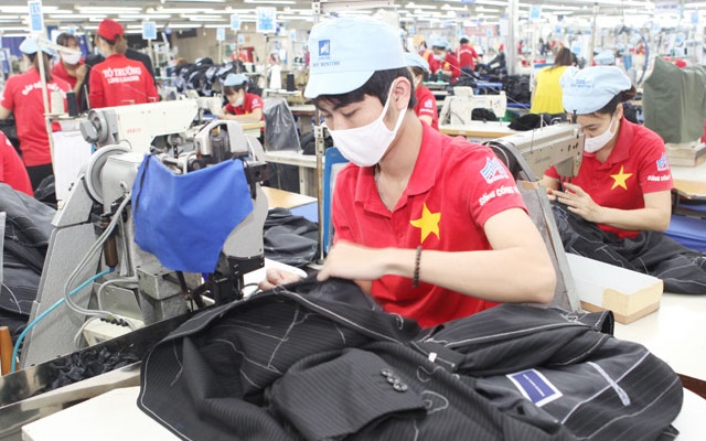 PMI Việt Nam cải thiện đáng kể nhất từ tháng 4/2017