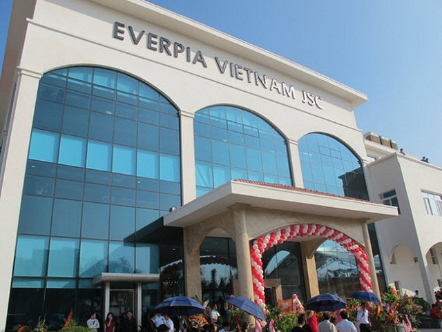 Cổ phiếu dệt may nổi sóng, EVE tăng trần