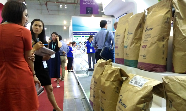 Chiêu trò hạ giá gây hại hàng Việt
