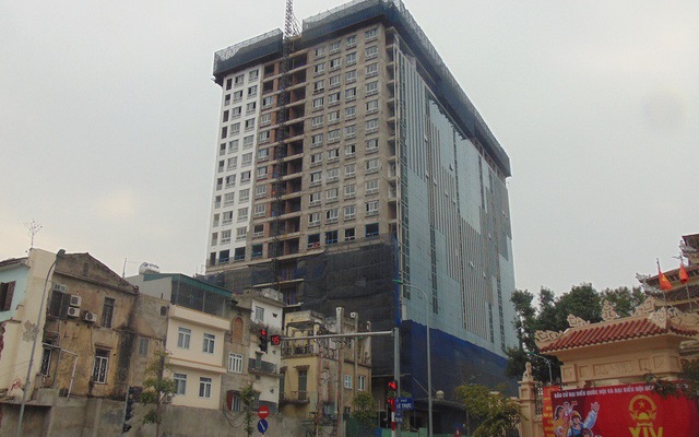 Tiếp tục xử lý vi phạm tòa nhà 8B Lê Trực