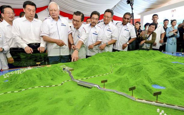 Cựu thủ tướng bị bắt, Malaysia đình chỉ ba dự án do Trung Quốc hậu thuẫn