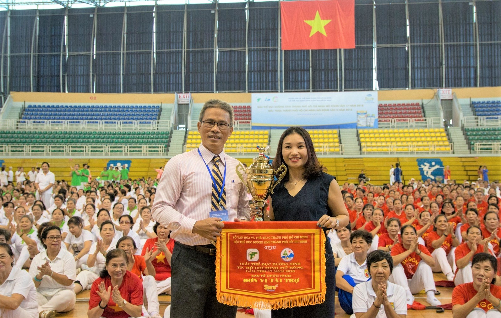 Đồng hành cùng 3000 người cao tuổi tại giải thi đấu thể dục dưỡng sinh Tp. Hồ Chí Minh