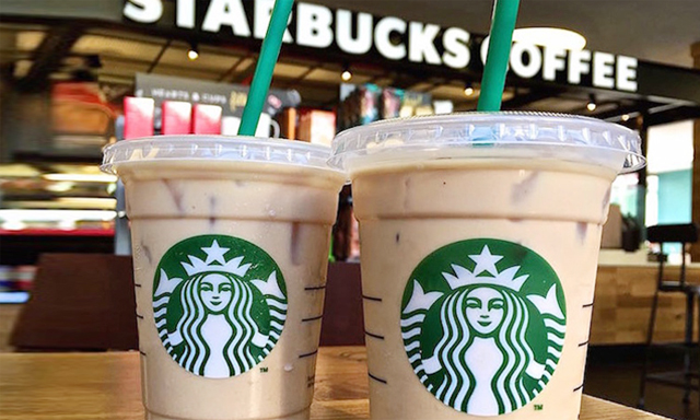 Ống hút nhựa sắp biến mất khỏi các cửa hàng của Starbucks