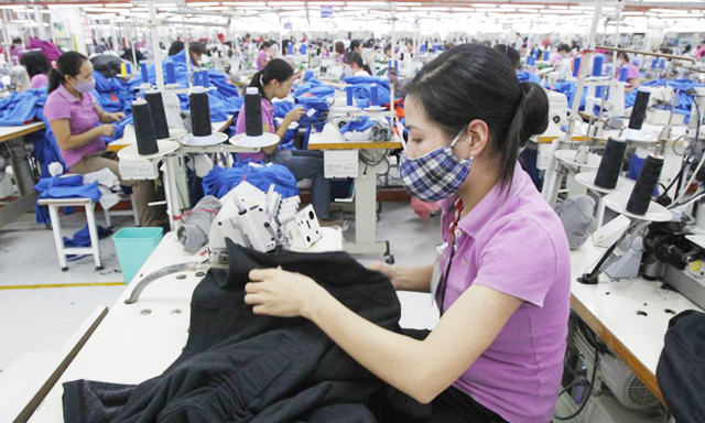'Đến hẹn' lại tranh cãi tăng lương tối thiểu