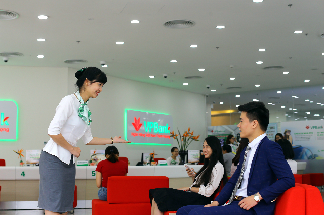 Lợi nhuận hợp nhất quý II của VPBank tăng 34%
