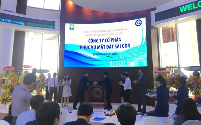 SGN “xanh mướt” phiên chào sàn