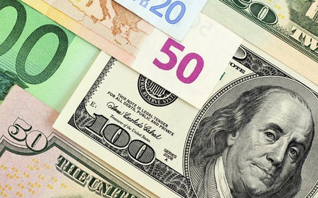 Vàng bất động, USD đi ngang, Euro tăng