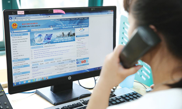 Vì sao chậm trễ đấu thầu qua mạng?