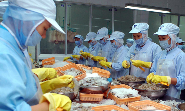Nông sản, thực phẩm gian nan xuất ngoại