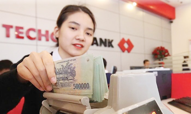 Thiếu vốn trung dài hạn, ngân hàng tăng lãi suất huy động