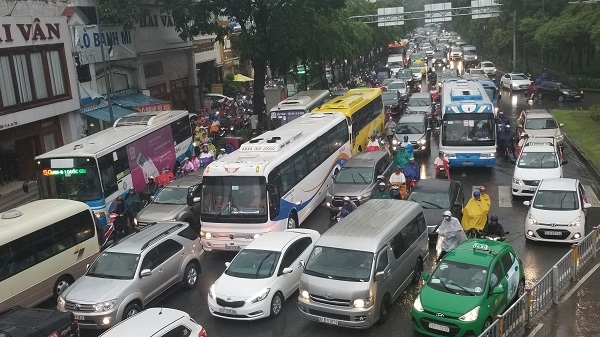 Nghị định được chỉnh sửa vẫn 'mọc' thêm 85 điều kiện kinh doanh mới
