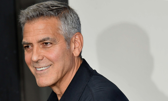 <p class="Normal">
<strong>1- George Clooney</strong></p><p class="Normal">Nam diễn viên đã kiếm được hơn 239 triệu USD trong năm 2018 nhờ vào thương vụ bán thương hiệu rượu tequila Casamigos. Lần xuất hiện cuối cùng của anh tại rạp là lần hợp tác với Julia Roberts trong bộ phim rất được chờ đợi “Quái vật tiền bạc” (Money Monster) năm 2016. Ảnh: SIPA </p>