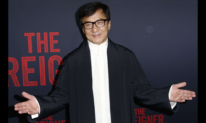 <p class="Normal">
<strong>5- Jackie Chan</strong></p><p class="Normal">Huyền thoại hành động trên màn ảnh rộng vẫn đứng thứ năm trong danh sách với 45,5 triệu USD vào năm 2018. Nam tài tử đã xuất hiện trong 6 bộ phim năm nay bao gồm vai diễn thể hiện sức mạnh diễn xuất của anh trong "Người ngoại quốc" (The Foreigner). Ảnh: SIPA</p>