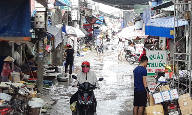 Xã Đại Bản (An Dương, Hải phòng): 13 km đường trục xã bị hỏng nặng