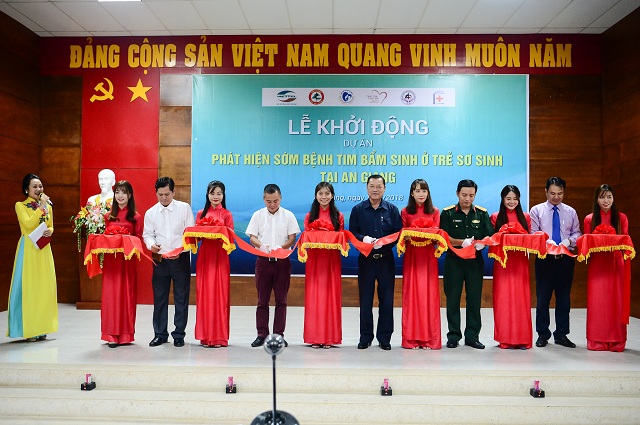 Tầm soát bệnh tim bẩm sinh bằng công nghệ 4.0