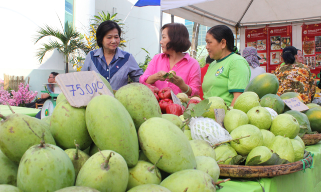 Nông sản khó cạnh tranh vì còn nặng khâu trung gian