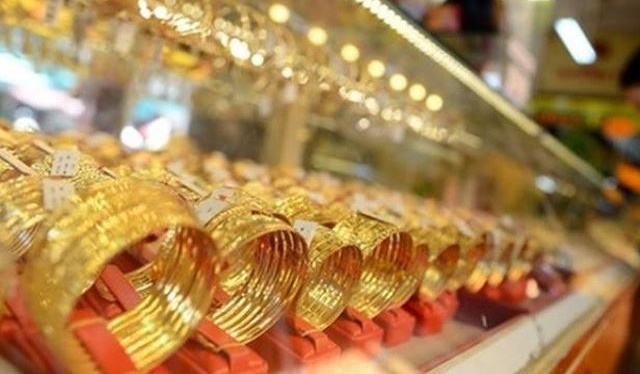 Giá vàng trong nước và thế giới cùng giảm