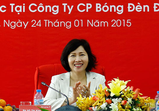 Cựu Thứ trưởng Hồ Thị Kim Thoa thoái vốn tại Bóng đèn Điện Quang