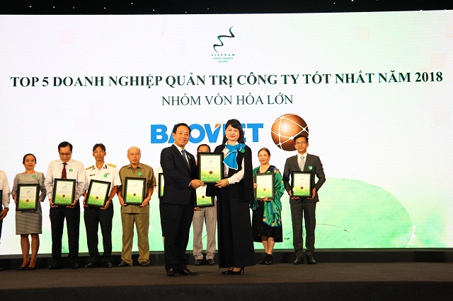 Bảo Việt lập “hattrick” giải thưởng tại Cuộc bình chọn DN niêm yết năm 2018