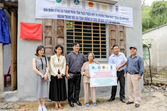 107 căn nhà chống lụt được bàn giao cho người dân tỉnh Thừa Thiên - Huế