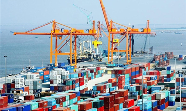 Xuất khẩu của Trung Quốc vẫn tăng mạnh
