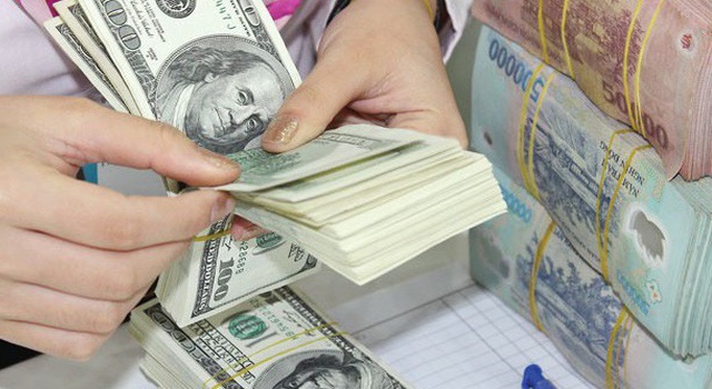 Giá USD tăng trở lại
