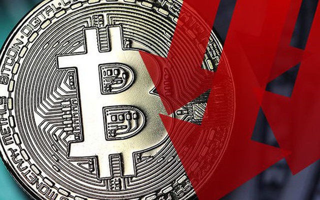Bitcoin rơi, “chọc” thủng mốc 5.000 USD/coin
