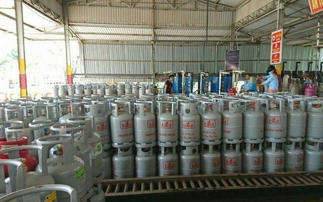 Giá gas giảm mạnh tháng cuối năm