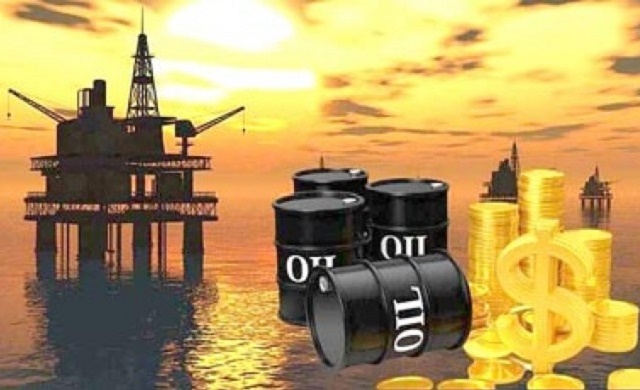 Giá dầu tăng vọt gần 4%